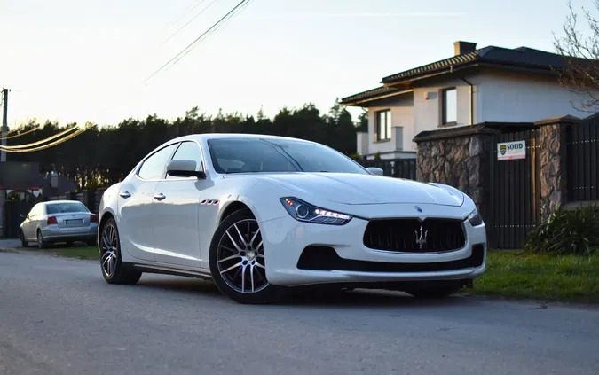 maserati pomorskie Maserati Ghibli cena 89790 przebieg: 123840, rok produkcji 2015 z Warszawa